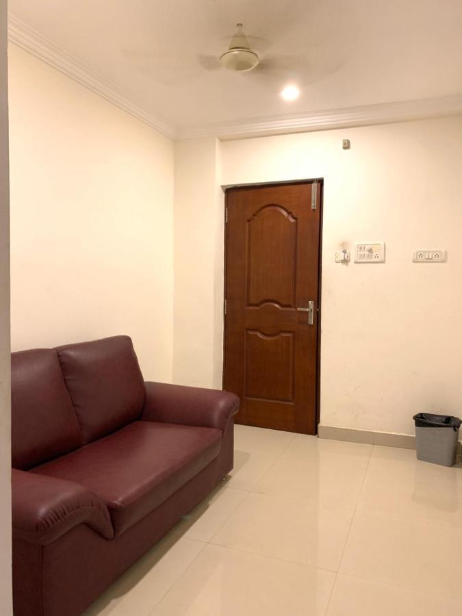 Hotel Half Moon Chennai Bagian luar foto
